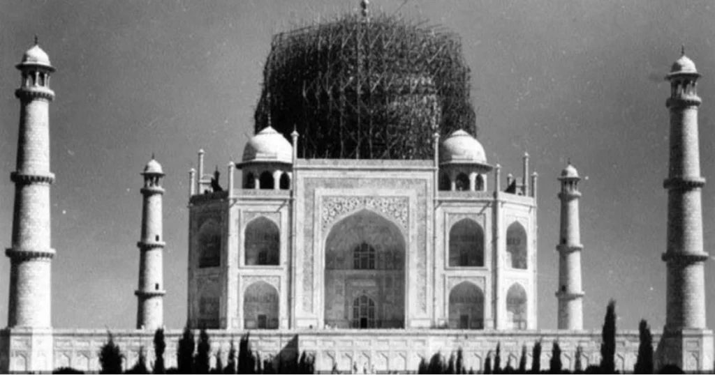 En Que Año Se Construyo El Taj Mahal